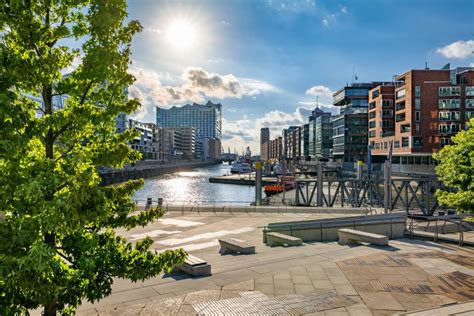 Insightful Tour Warehouse District And Hafen City Hamburg