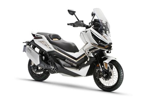 Zontes G Adv El Scooter Que Llega Para Volverte Loc Motovery