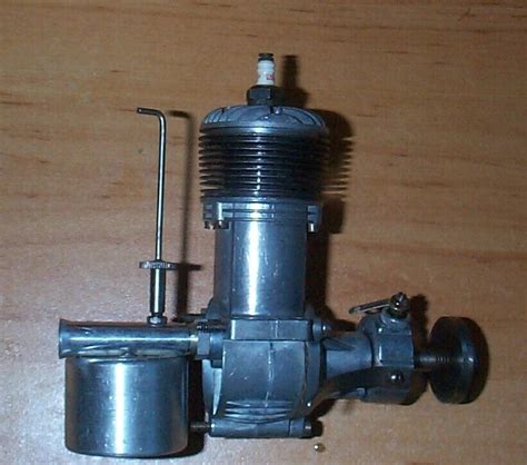 VINTAGE 1949 FORSTER 305 IGNITION MODEL AIRPLANE ENGINE W TANK EBay