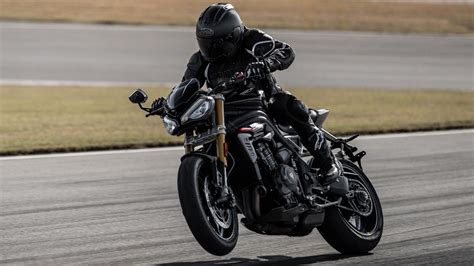 After The Trident 660 Triumph Recalls The Flagship Speed Triple 1200