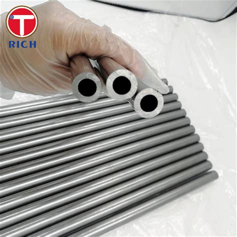 Stainless Seamless Steel Tubes Bright Annealed Precision Tube EN10305 1