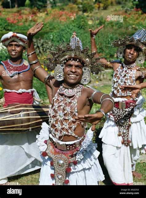 Male Kandy Dancers In Kandyan Costume Kandy Sri Lanka Stock Photo Alamy