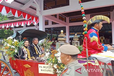 Pemkab Batang Gelar Festival Kirab Budaya Sambut Hut Ke Antara News