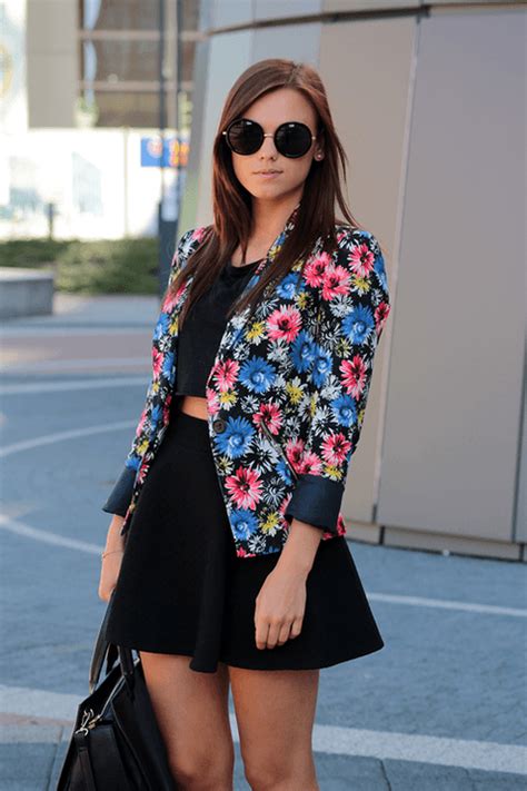 Spring Outfits With Floral Jackets 12 Cute Outfit Ideas Fashion Floral Blazer Basic Outfits