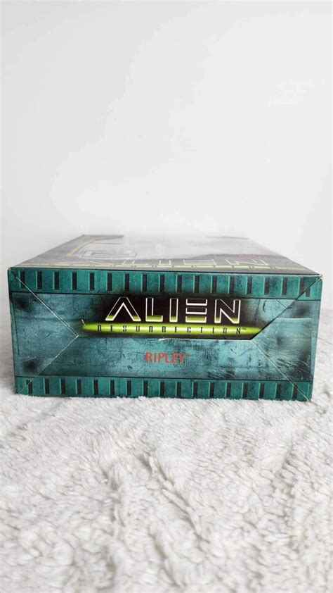 Alien Resurrection Ripley Figure Hasbro Signature Series 1997 Movie Ebay