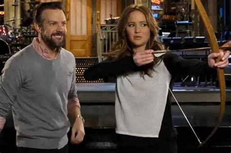 ‘snl’ Preview Jennifer Lawrence’s Archery Could Use Some Work