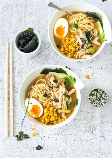 Ramen Noedelsoep Met Kip Recept Betty S Kitchen