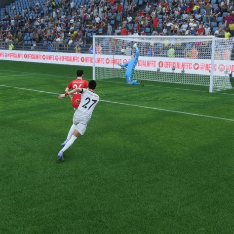 Nottm Forest vs Liverpool - Jacinda Mchenry