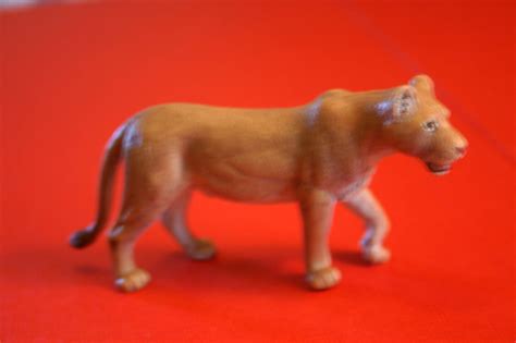 Schleich Lioness Female Lion African Animal Figure 2006 Ebay