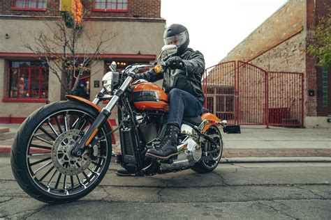 ใหม่ New Harley Davidson Breakout 117 ปี 2023 ข้อมูล ราคา ตารางผ่อน