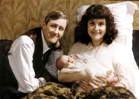 Where Goodnight Sweetheart Cast Are Now Tragic Child Death To Netflix