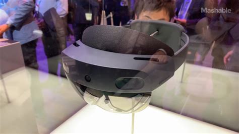 Microsoft’s HoloLens 2 is a huge leap forward for augmented reality | Mashable