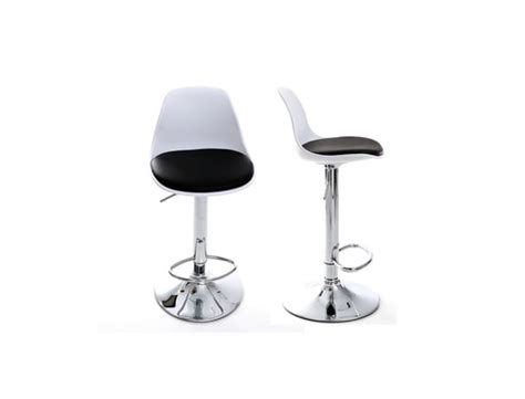 Lot De Tabourets De Bar Design Blancs Et Noirs Steevy Miliboo