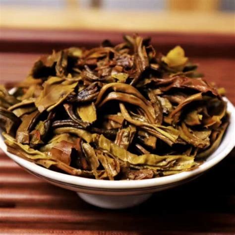 G Yunnan Raw Pu Erh Tea Cake Banzhang Peacock Sheng Pu Er Tea