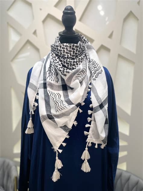 Traditional Palestine Scarf Keffiyeh Hatta Head Dress Cotton