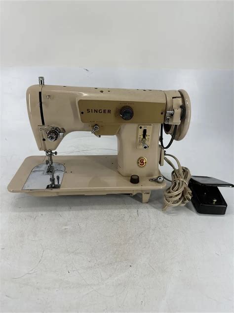 Singer 8 Stitch Sewing Machine