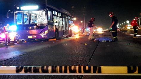 Ciclista muere al ser embestido por camión de Ecovía en Monterrey