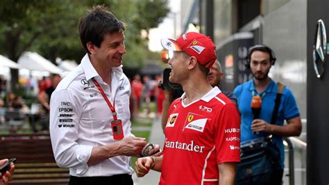 Vettel Sensation bei Mercedes Teamchef Toto Wolff spricht über Gerüchte