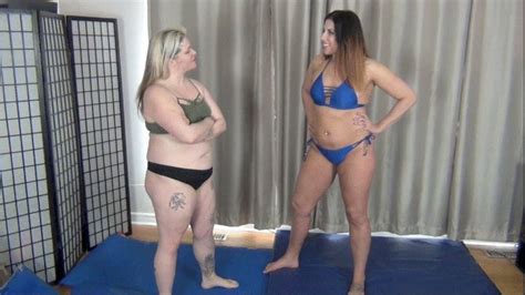 Bella Rush Vs Gia The Giant Competitive Match Bella Rush