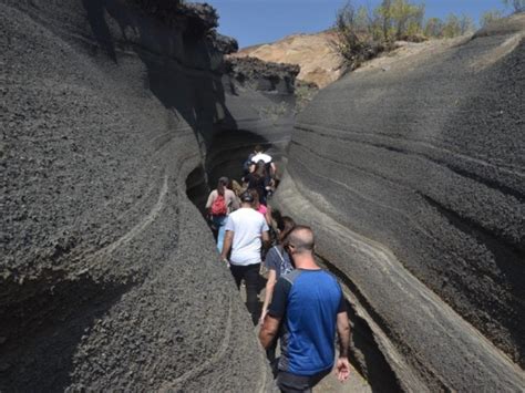 Cómo es el trekking en el volcán Malacara de Mendoza uno de los pocos