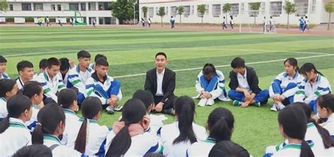 全国“最美教师”刘秀祥：我愿做大山深处孩子的守梦人 我与教育强国共成长 腾讯新闻