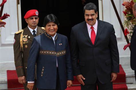 Evo Morales Y Ra L Castro Llegaron A Caracas Para Participar En Cumbre