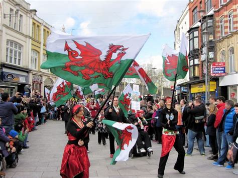 welsh-traditions-and-parades-english-culture | The World of English