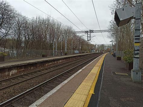 Carntyne Railway Station © Thomas Nugent Geograph Britain And Ireland