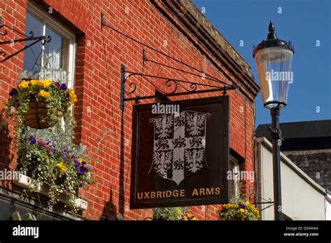 Pub And Coat Of Arms Kensington London Stock Photo Alamy