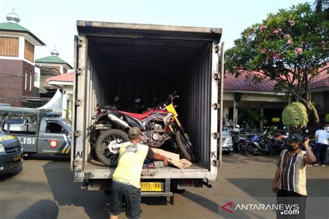 Polisi Sita 25 Sepeda Motor Curian Di Rumah Kontrakan ANTARA News