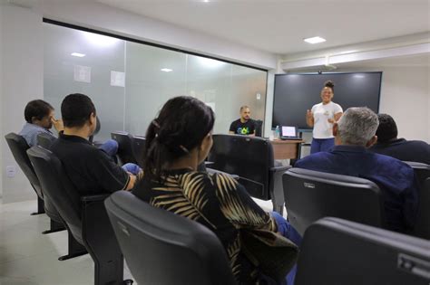 Equipe Do Sistema De Inspe O Municipal De Tangar Da Serra Visita