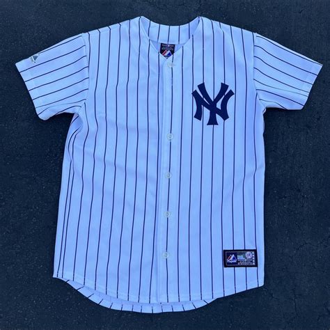 derek jeter yankees jersey -majestic new york... - Depop