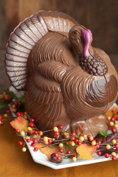 Giant Chocolate Turkey Thanksgiving Centerpiece | The Green Head