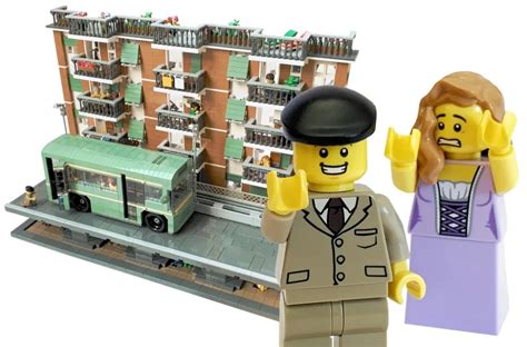 LEGO Ideas Fantozzi Takes The Bus On The Fly Raggiunge 10 000