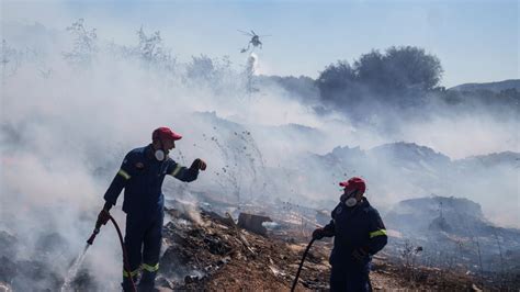 Grčkoj posadi jahte prijeti 20 godina zatvora zbog izazivanja požara