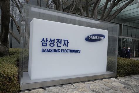 Ex Samsung Exec Charged With Stealing Trade Secrets To Create Copycat