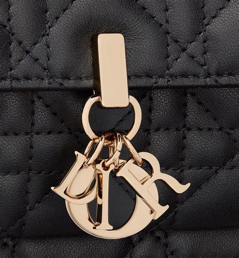 56 images de POCHETTE CHAÎNE LADY DIOR Cuir dagneau Cannage noir