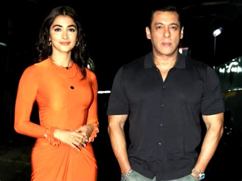 Pooja Hegde Reacts To Dating Rumors With Salman Khan JSWTV TV