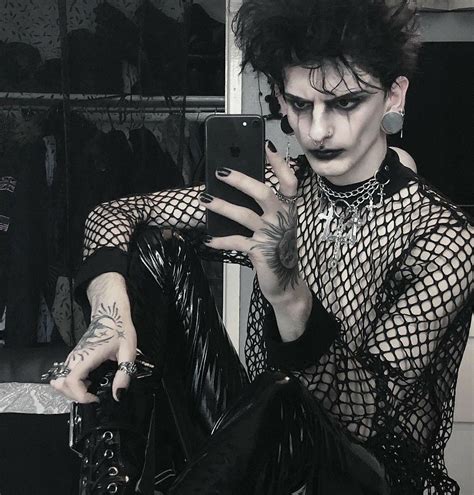 Pin By 𝔊𝔩𝔢 𝔎𝔯𝔲𝔠𝔷𝔶𝔫𝔰𝔨𝔦 ☑️ On Men S Clothes ♠ In 2022 Goth Guys Goth Outfits King Outfit