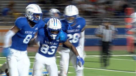 Defense Delivers In Texas A M Kingsville S Late Comeback Win