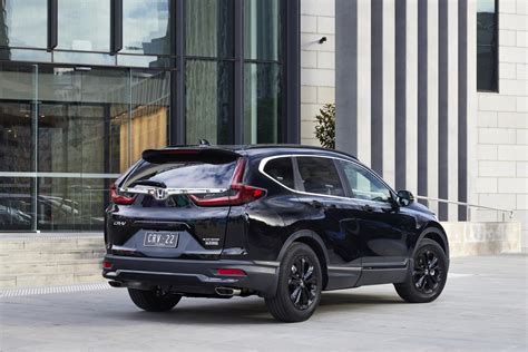 Honda Cr V Gets Two New Special Editions Carexpert