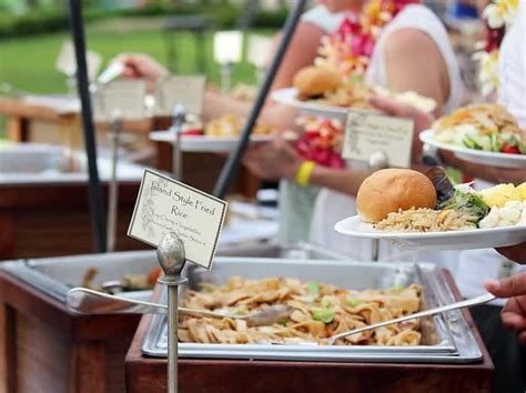 A Taste of Paradise: Exploring Hawaiian Luau Food