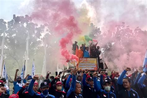 Buruh Bakal Demo Di Balai Kota Soal Ump Jakarta Turun Wagub Dki Wajib