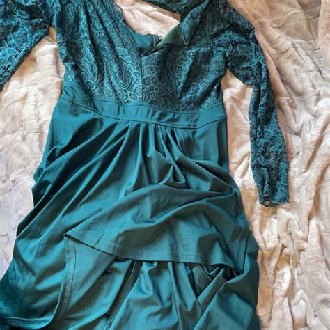 Plus Size Emerald Green Lace Prom Dress Gem