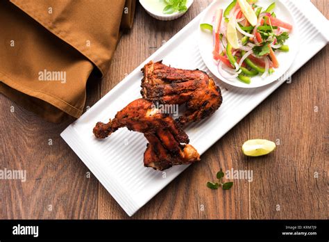 Tandoori Chicken Platter Stock Photo Alamy