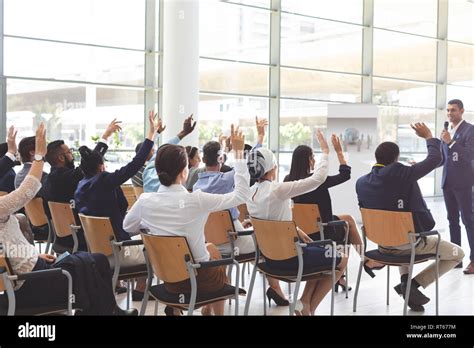 Diverse Seminar Hi Res Stock Photography And Images Alamy