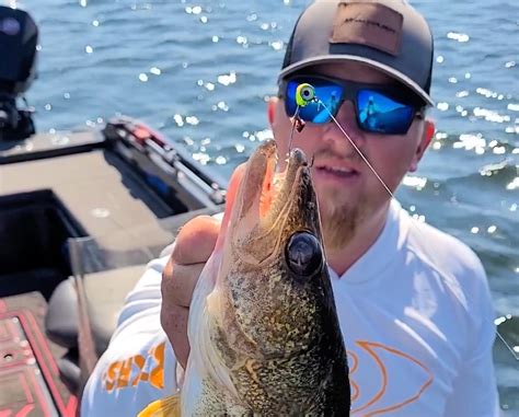 Use This Hook When Bobber Fishing Walleye Virtual Angling