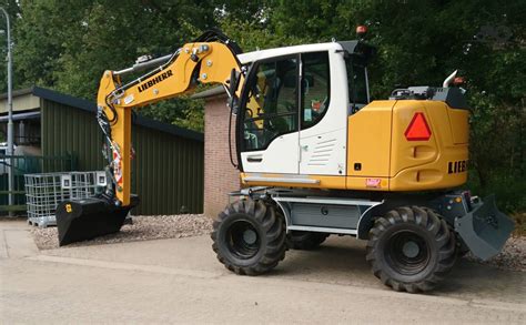 Foto Liebherr 914 Compact Van B C S Loon Grondverzetbedrijf