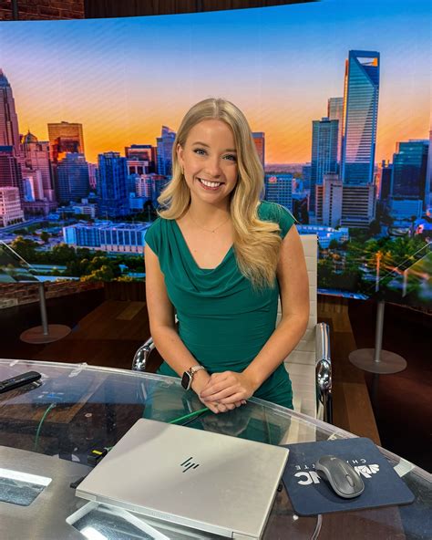 Julie Kay (@juliekaytv) • Instagram photos and videos