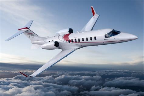 Bombardier Learjet 75